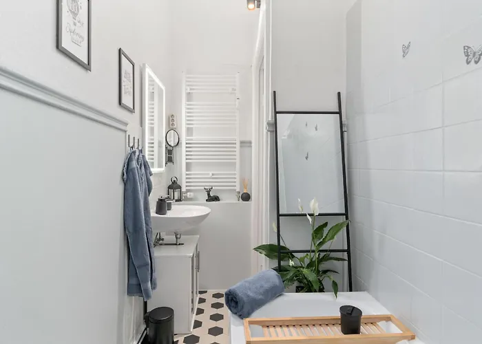 Homey - Im Viertel Mit Parkplatz Brema